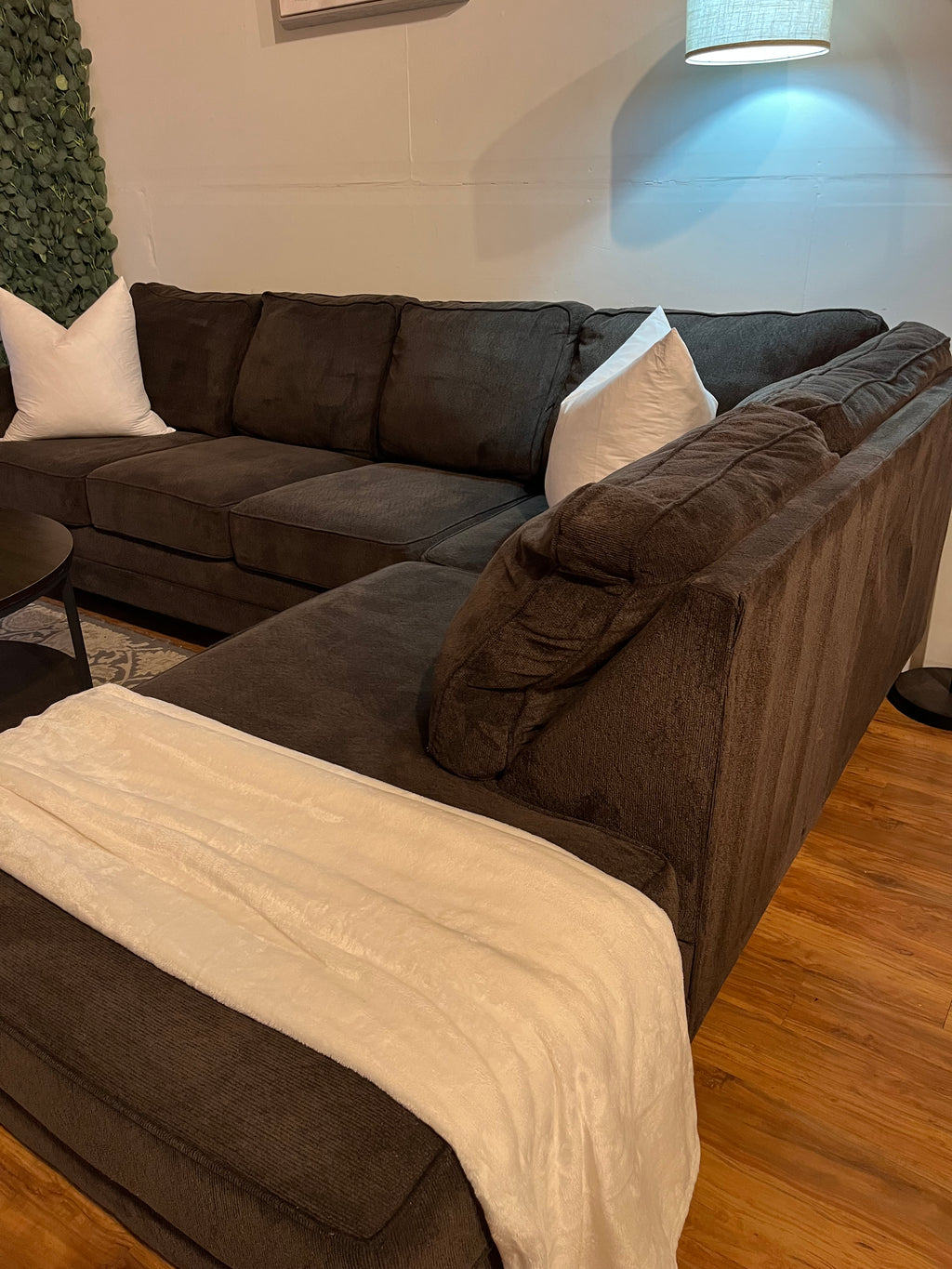 Broyhill Sectional in Charcoal Gray