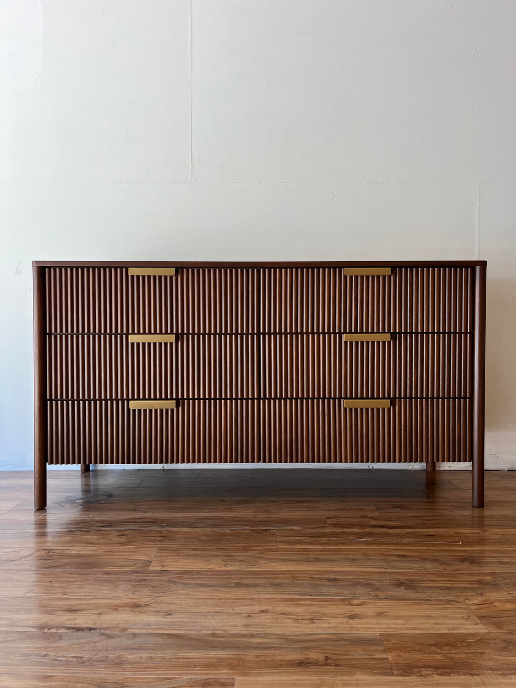 Article Liv Dresser - Walnut