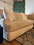 Cardi’s Furniture Sectional in Beige