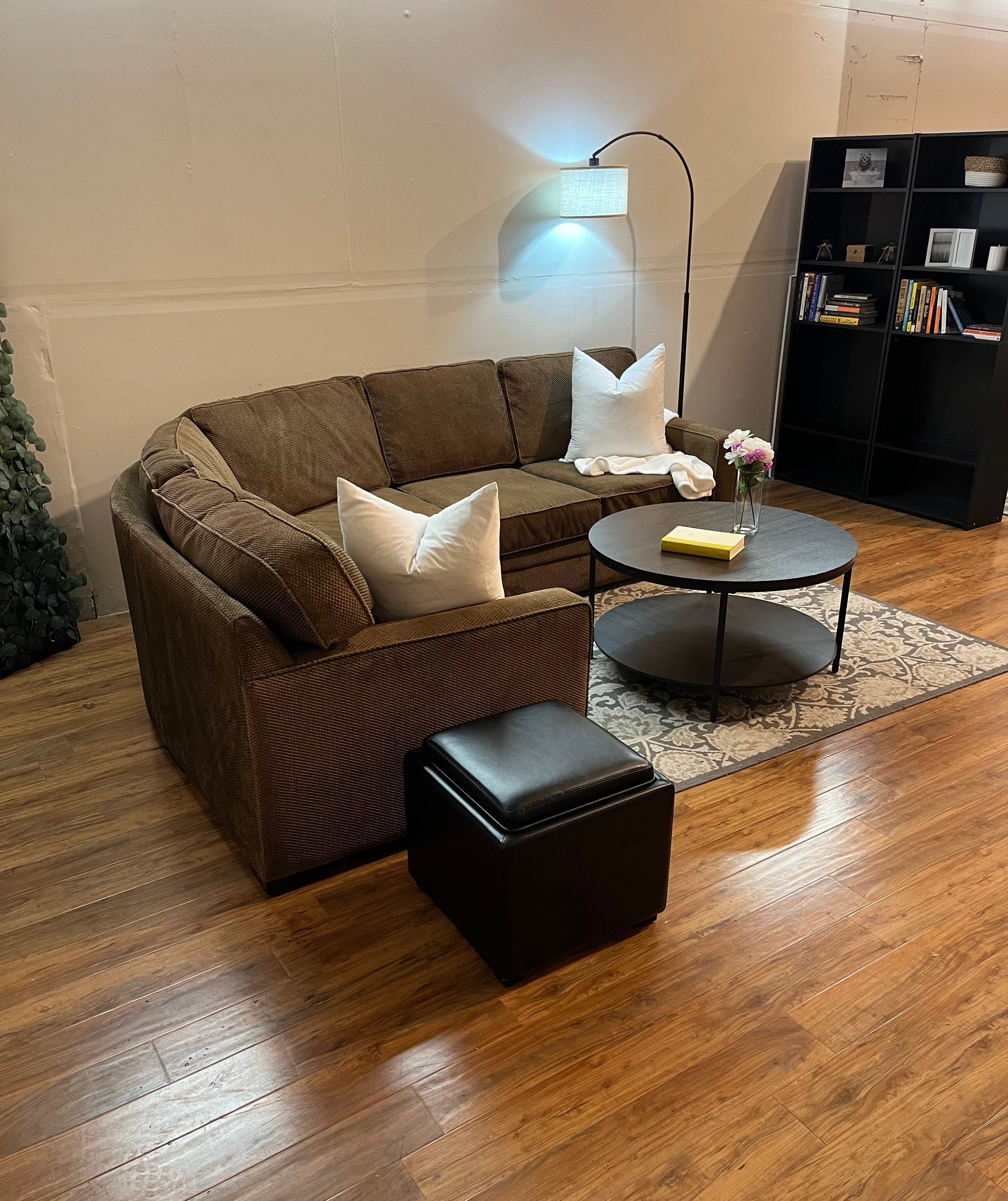 Jordan’s Furniture Sectional in Olive Brown