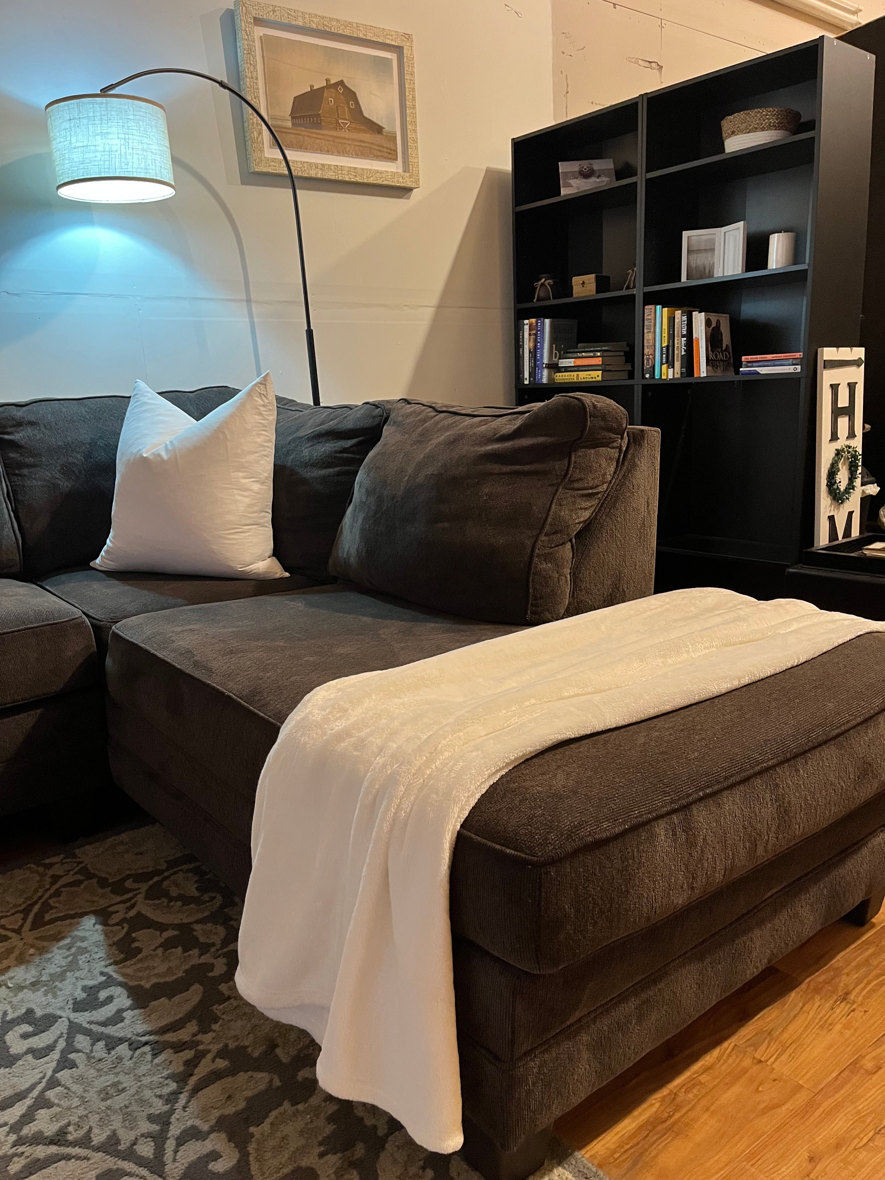 Broyhill Sectional in Charcoal Gray