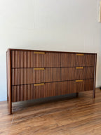 Article Liv Dresser - Walnut