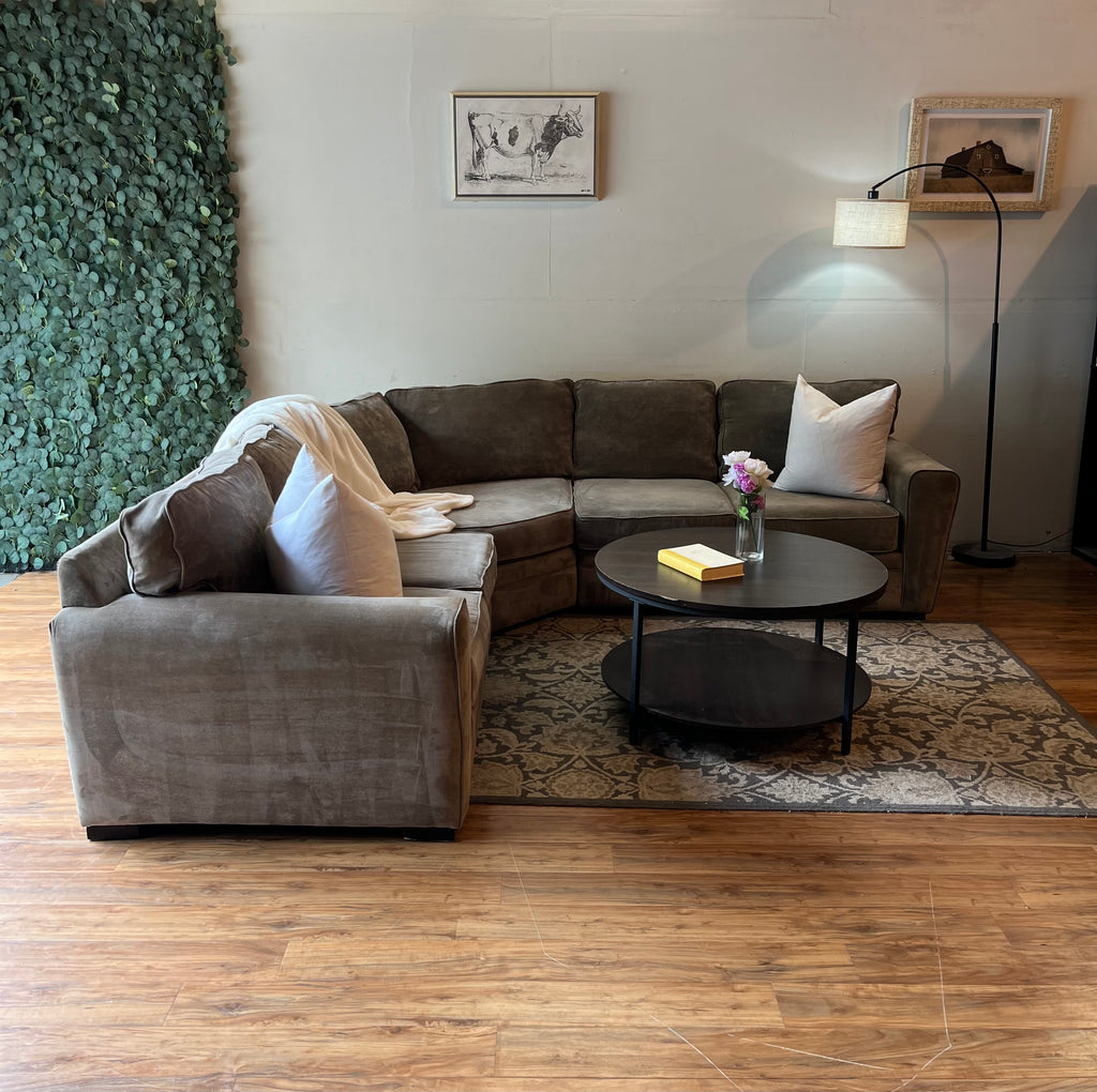 Jordan’s Furniture Artemis Sectional in Ash Gray