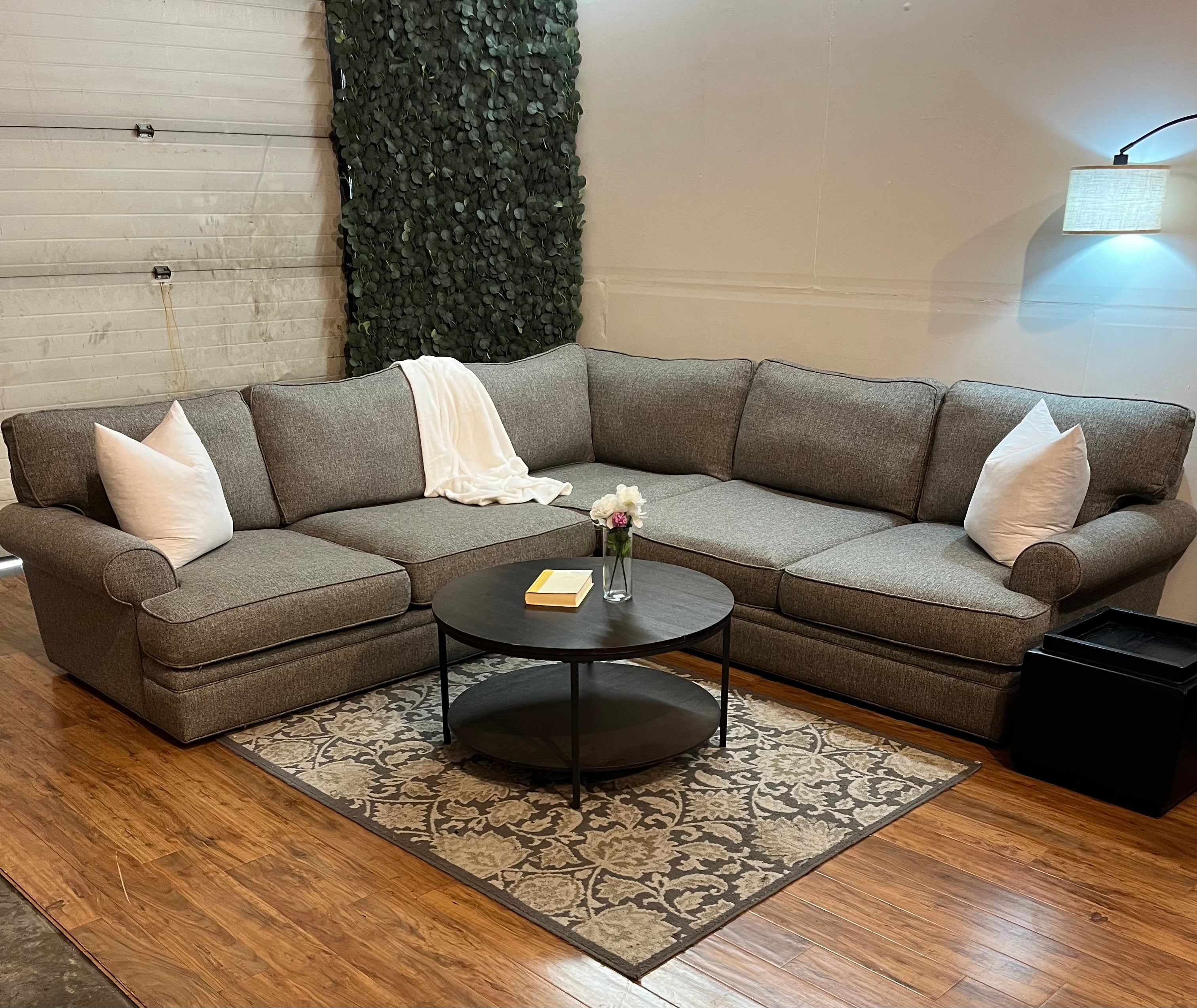 Raymour & Flanigan Sectional in Stone Gray