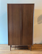 Article Lenia Armoire - Walnut