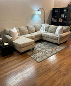 Flexsteel Sectional in Beige