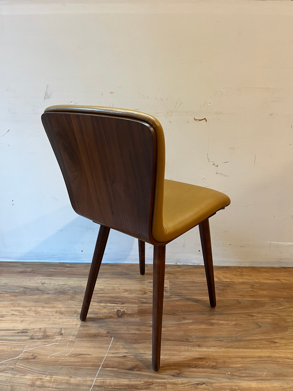 Article Sede Leather Dining Chairs (4) - Walnut And Toscana Tan