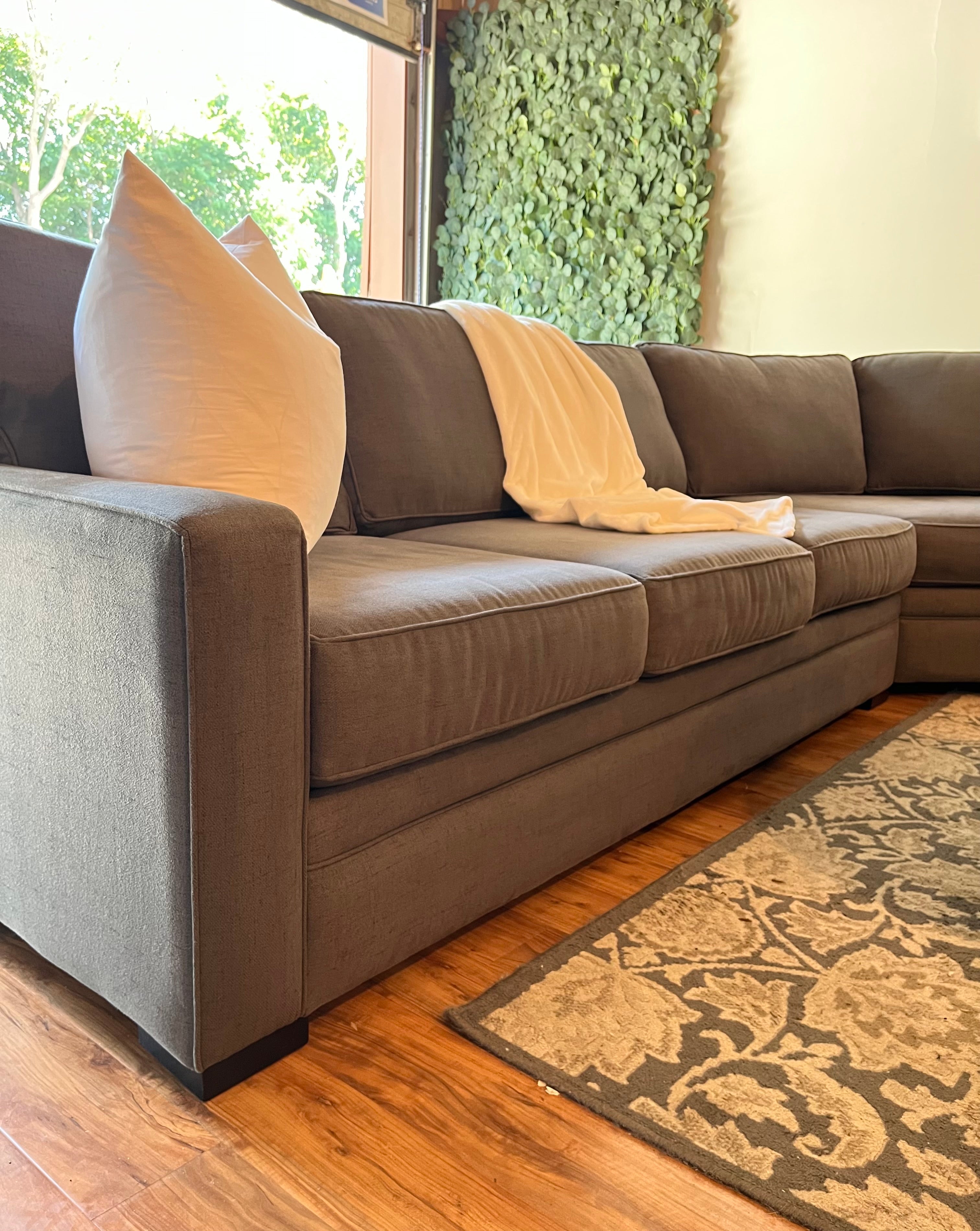 Jordan’s Furniture Sectional in Dusk