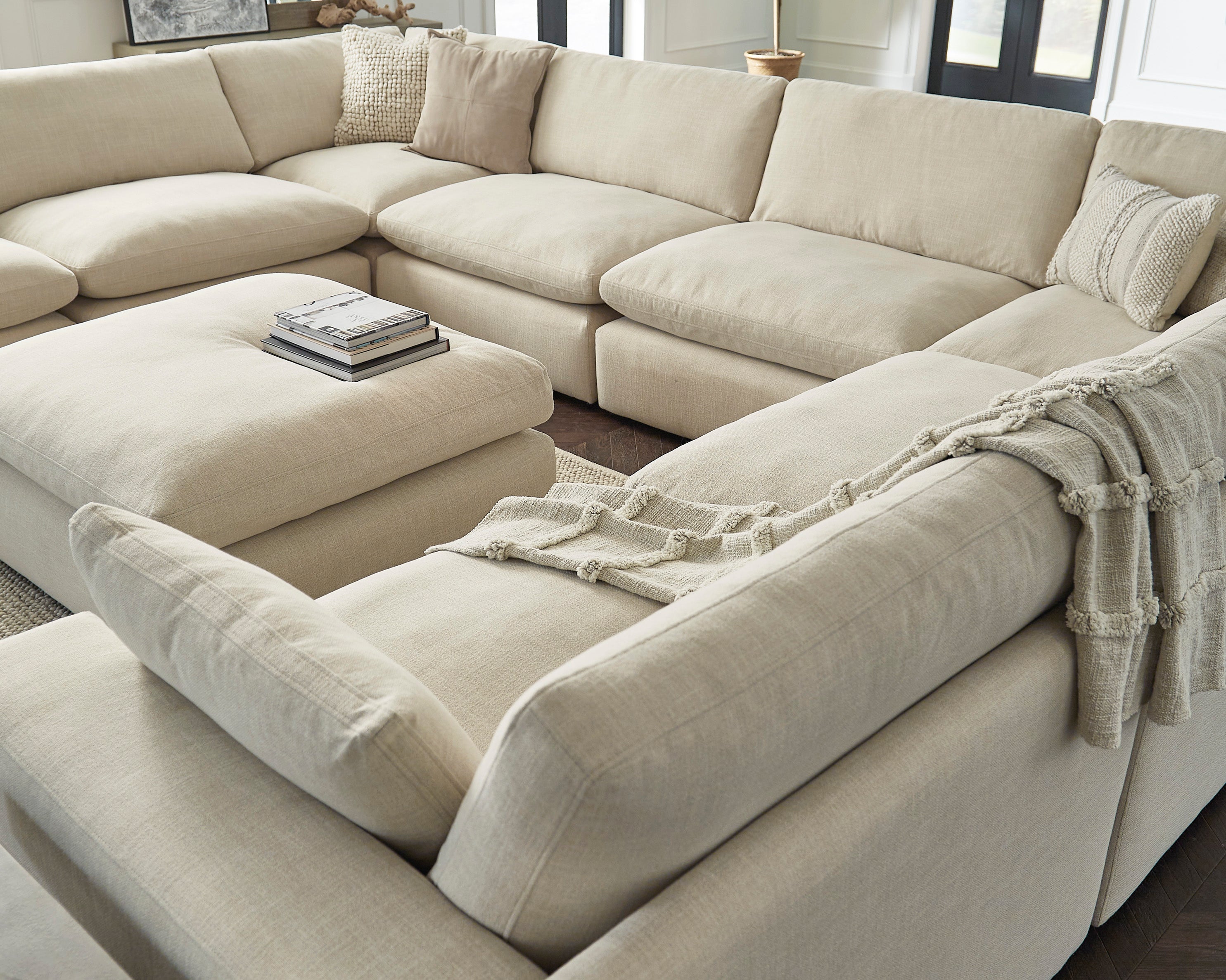 Elyza 5-Piece Corner Sectional in Linen