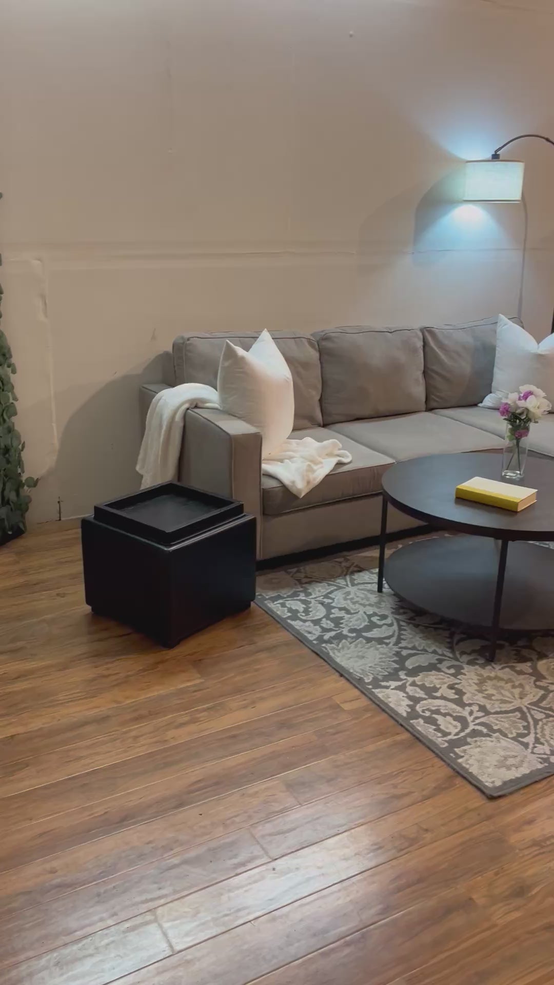 Jordan’s Furniture Sectional with Reversible Chaise in Steel Gray