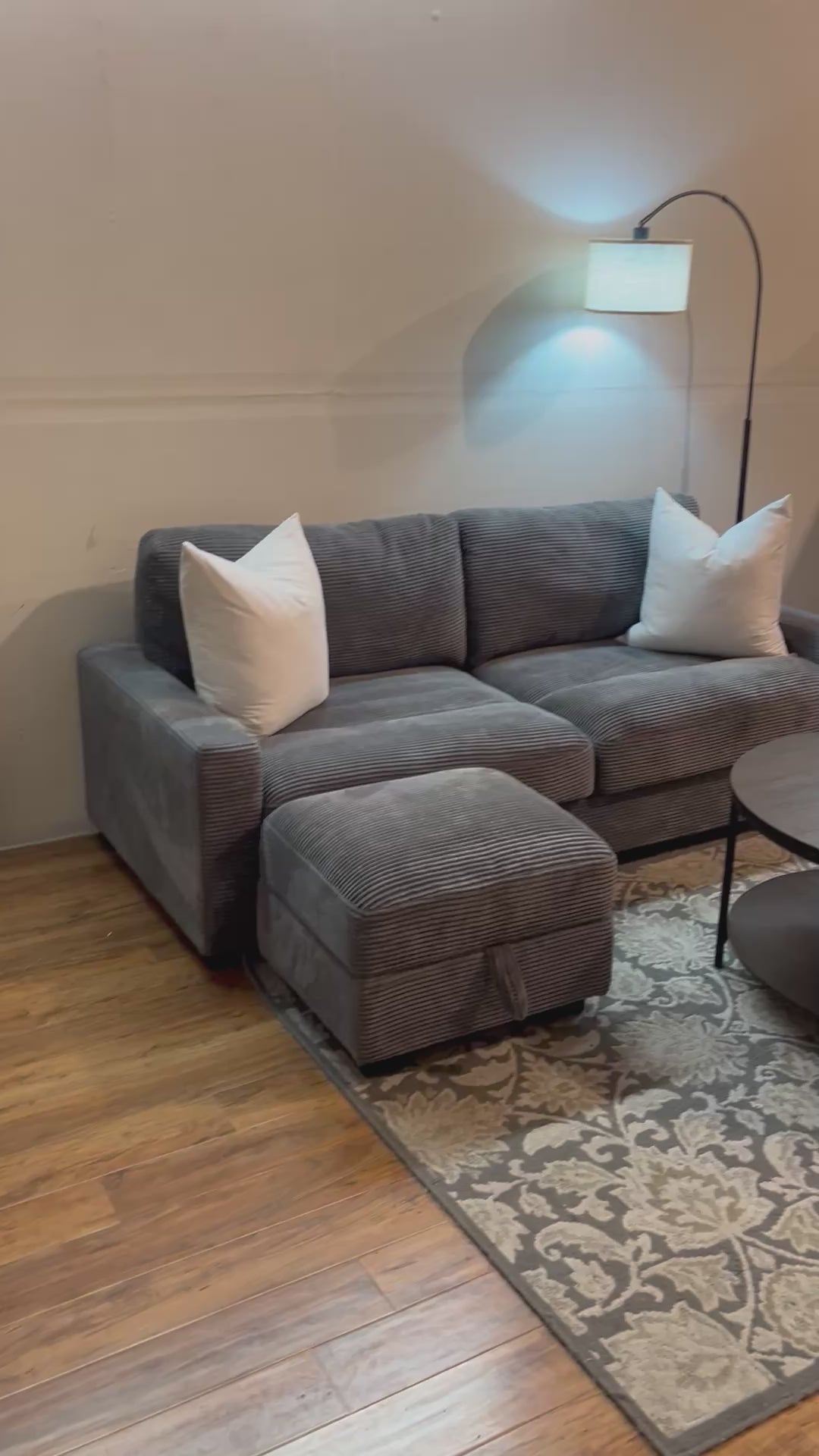 Bob’s Aspen Chofa in Charcoal Gray